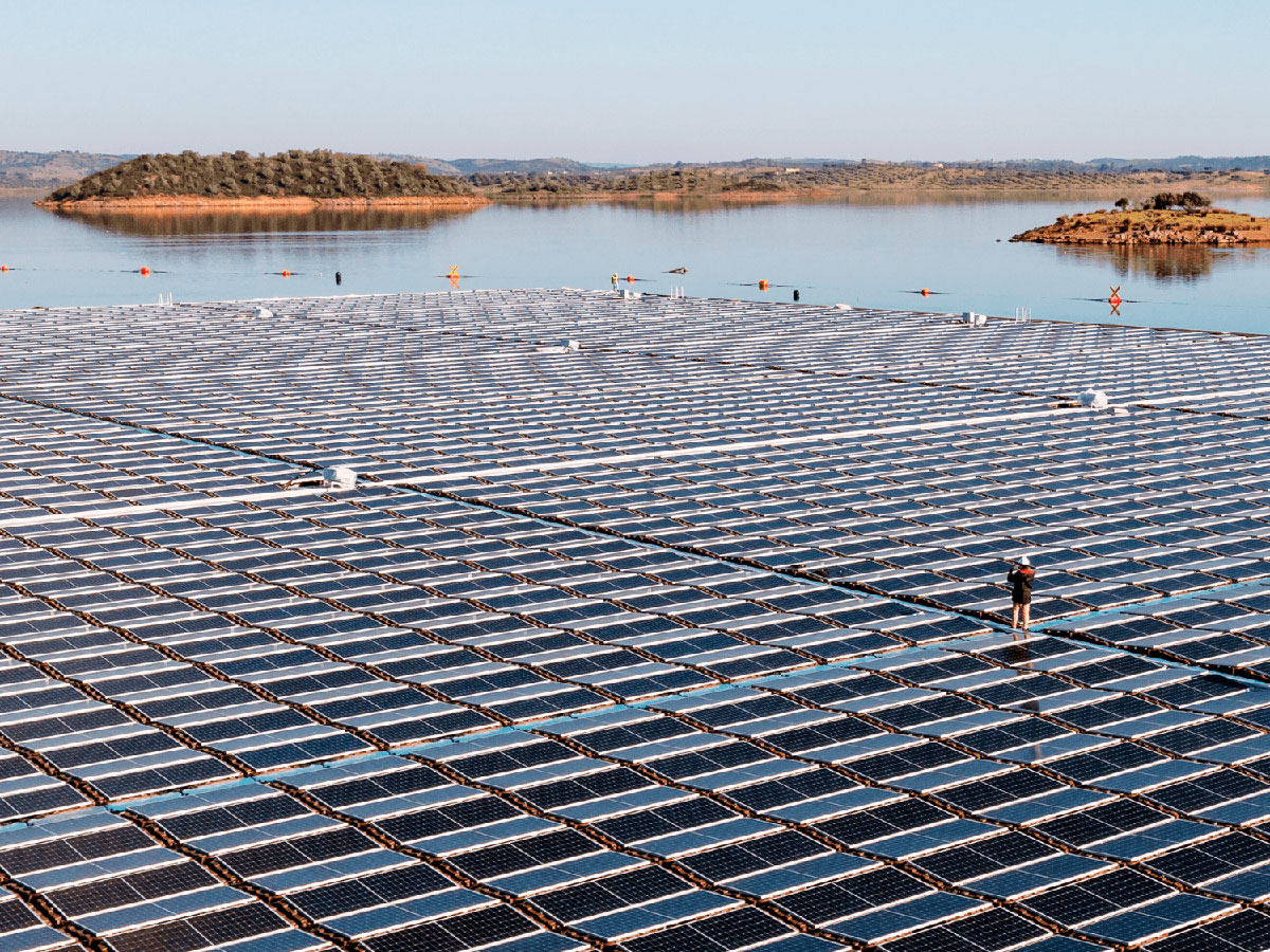Floating solar power plants